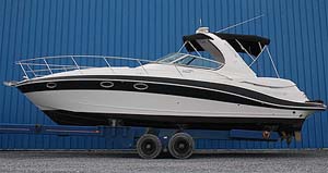 2007 Four Winns 318 Vista for sale in the Bobcaygeon Ontario area by Ontario Marine boat and yacht brokers.